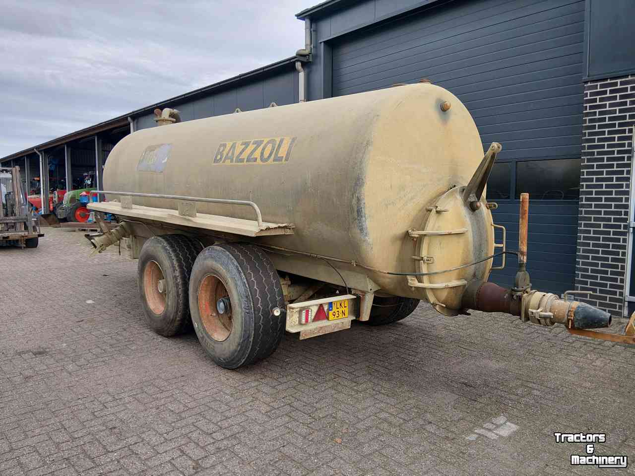 Tonneau de lisier Bazzoli LT 12000 Mesttank / Watertank