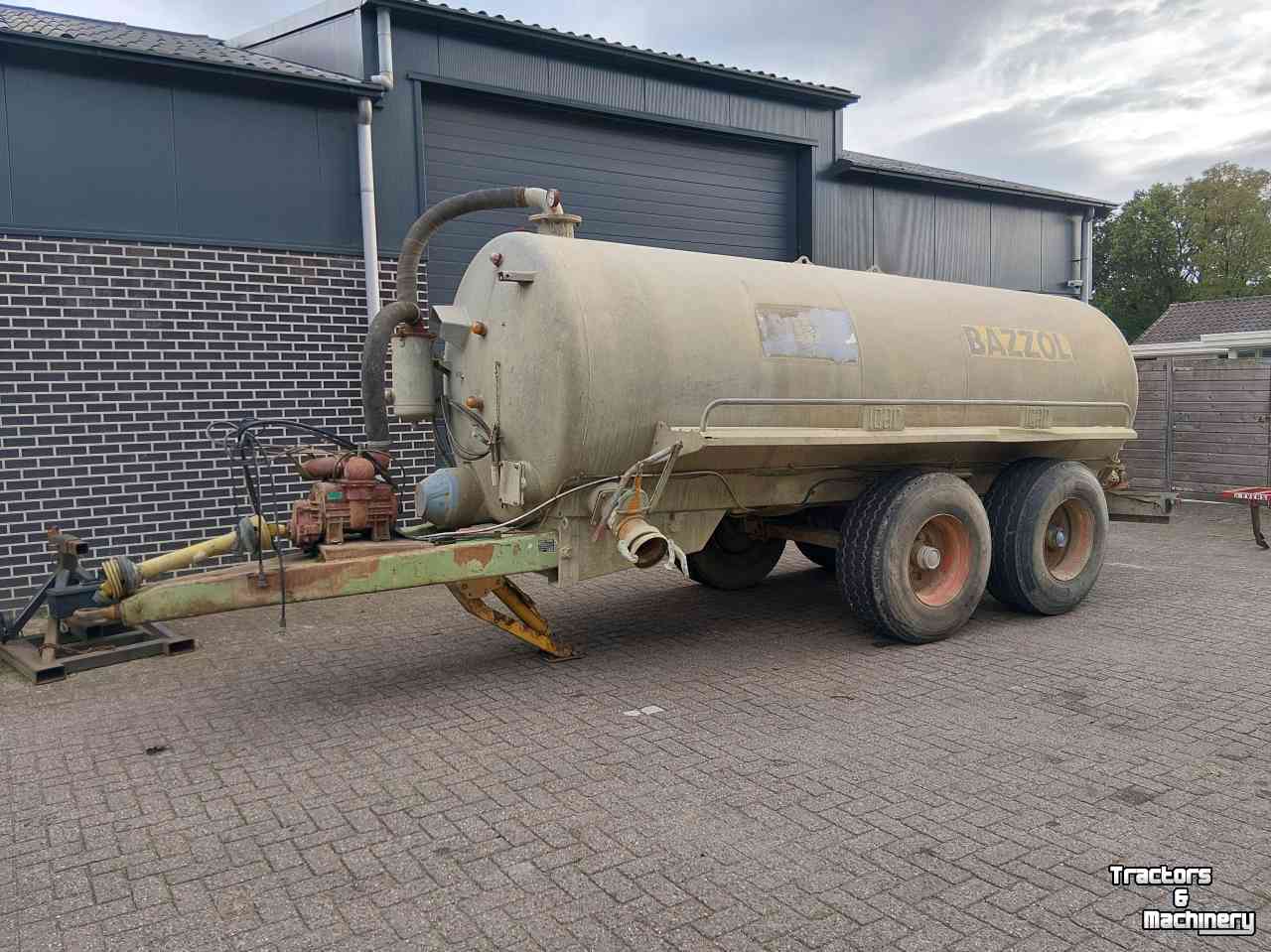 Tonneau de lisier Bazzoli LT 12000 Mesttank / Watertank