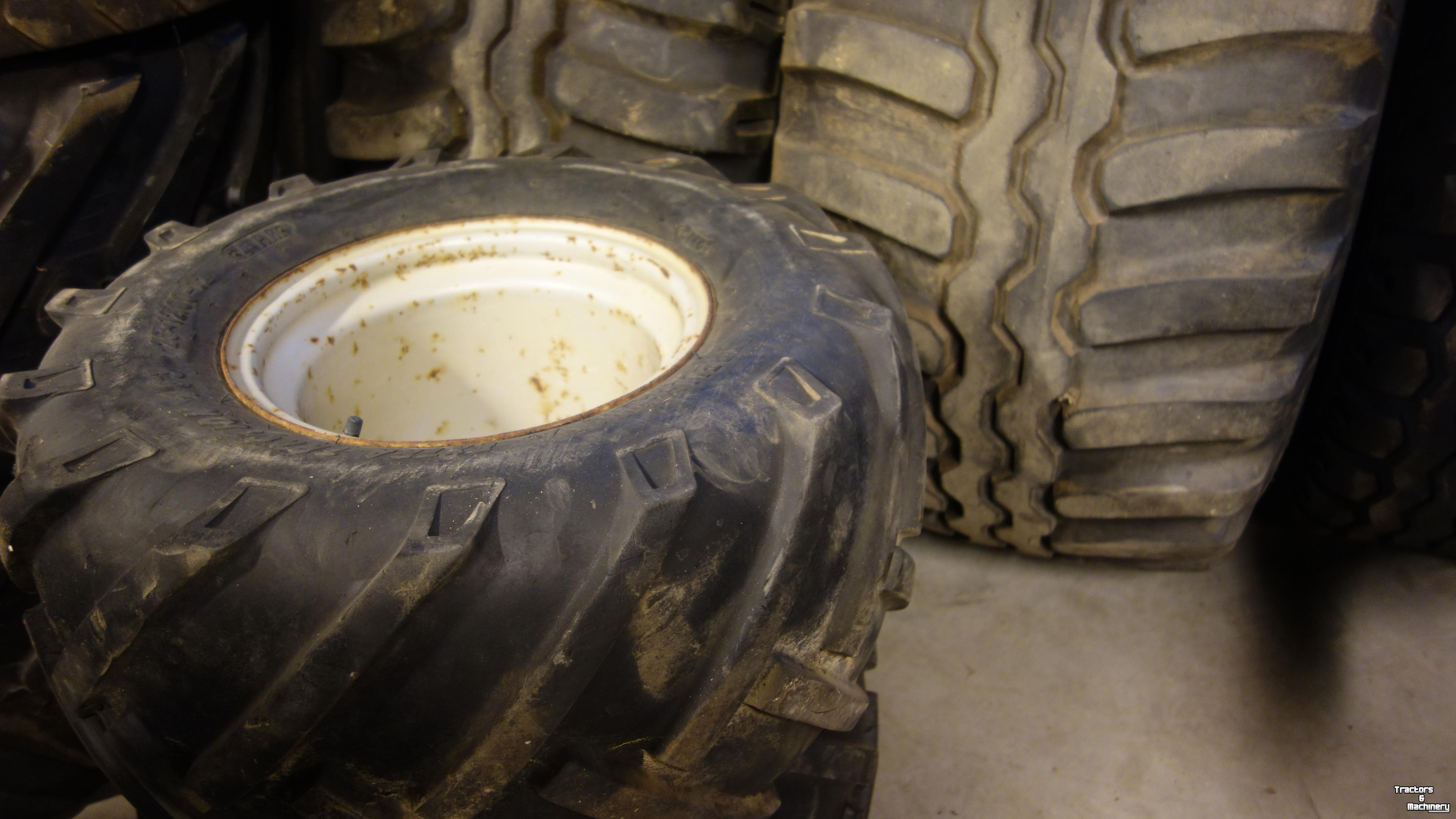 Roues, Pneus, Jantes, Barillets Jumelage  Onbekend 26X1200-12