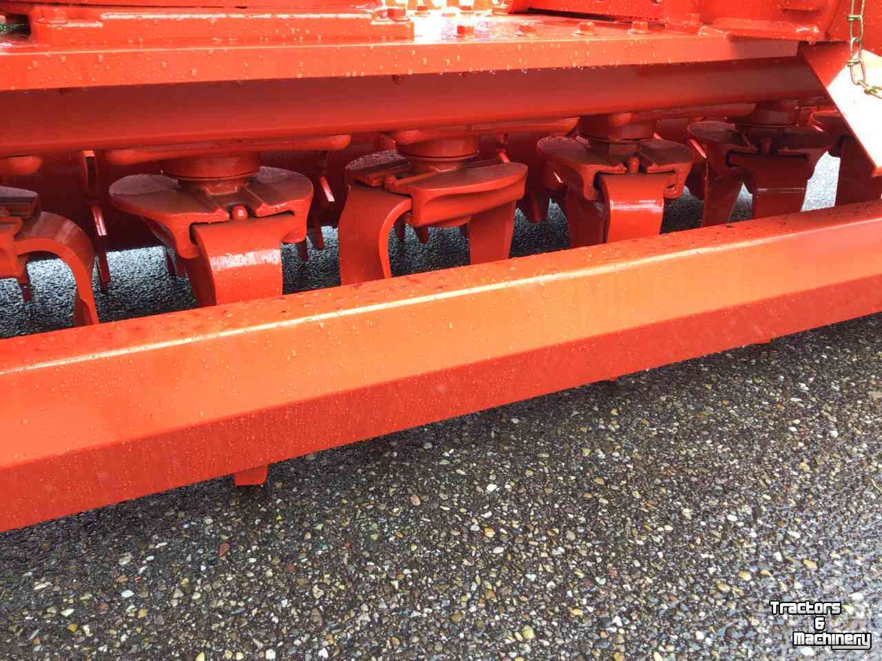 Herse rotative Kuhn HRB 303 D