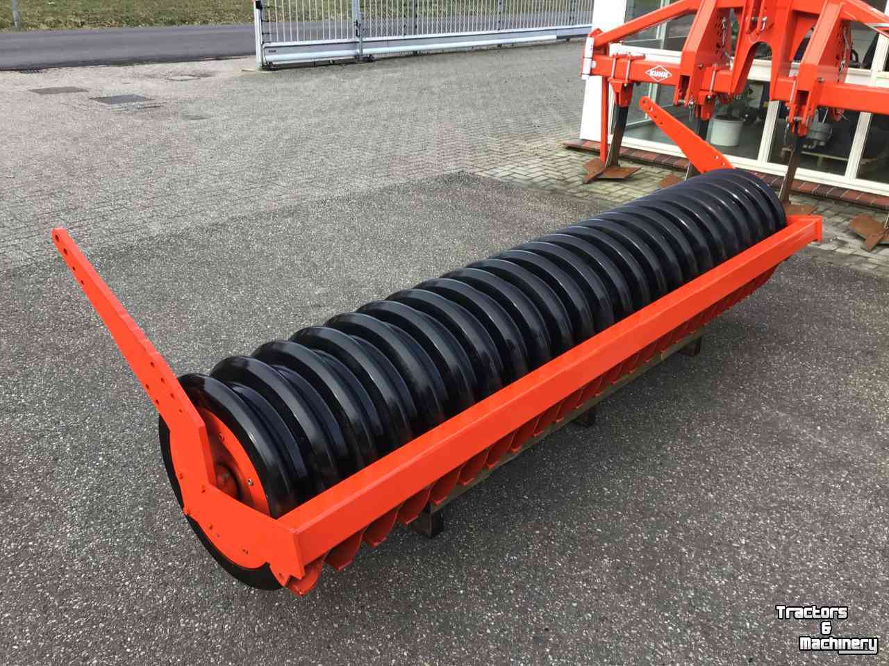 Herse rotative Kuhn HRB 303 D