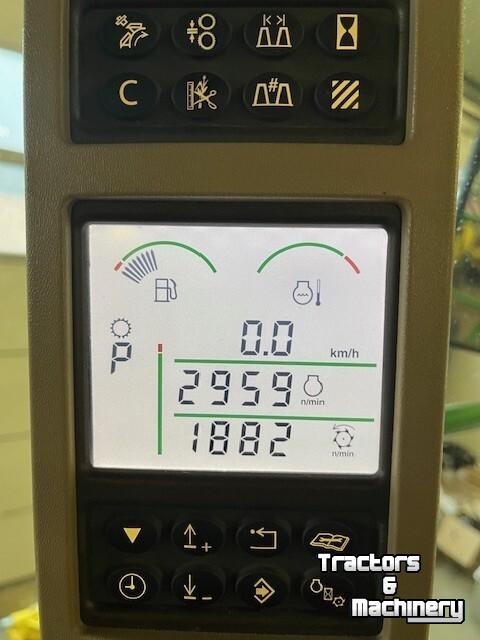 Ensileuse automotrice John Deere 7780