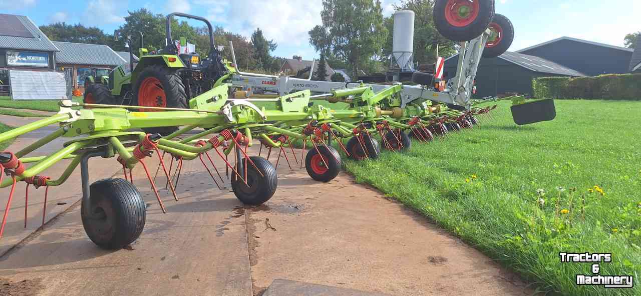 Faneur Claas Volto 1300 T