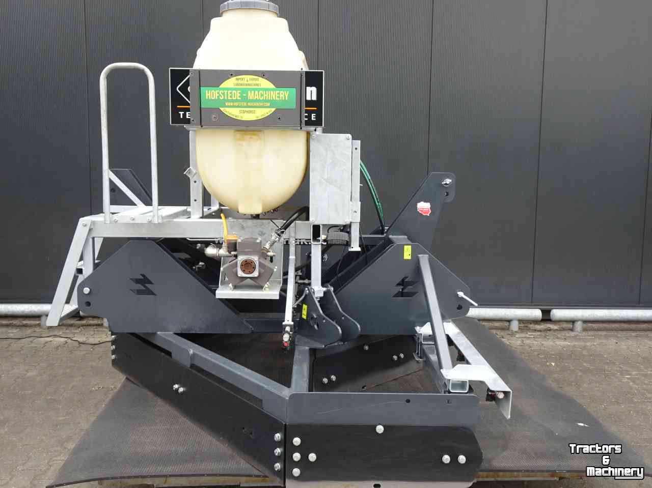 Décapeuse Hofstede TUR RT Scraper tractorpulling trekkertrek schuif vlakker schuiver