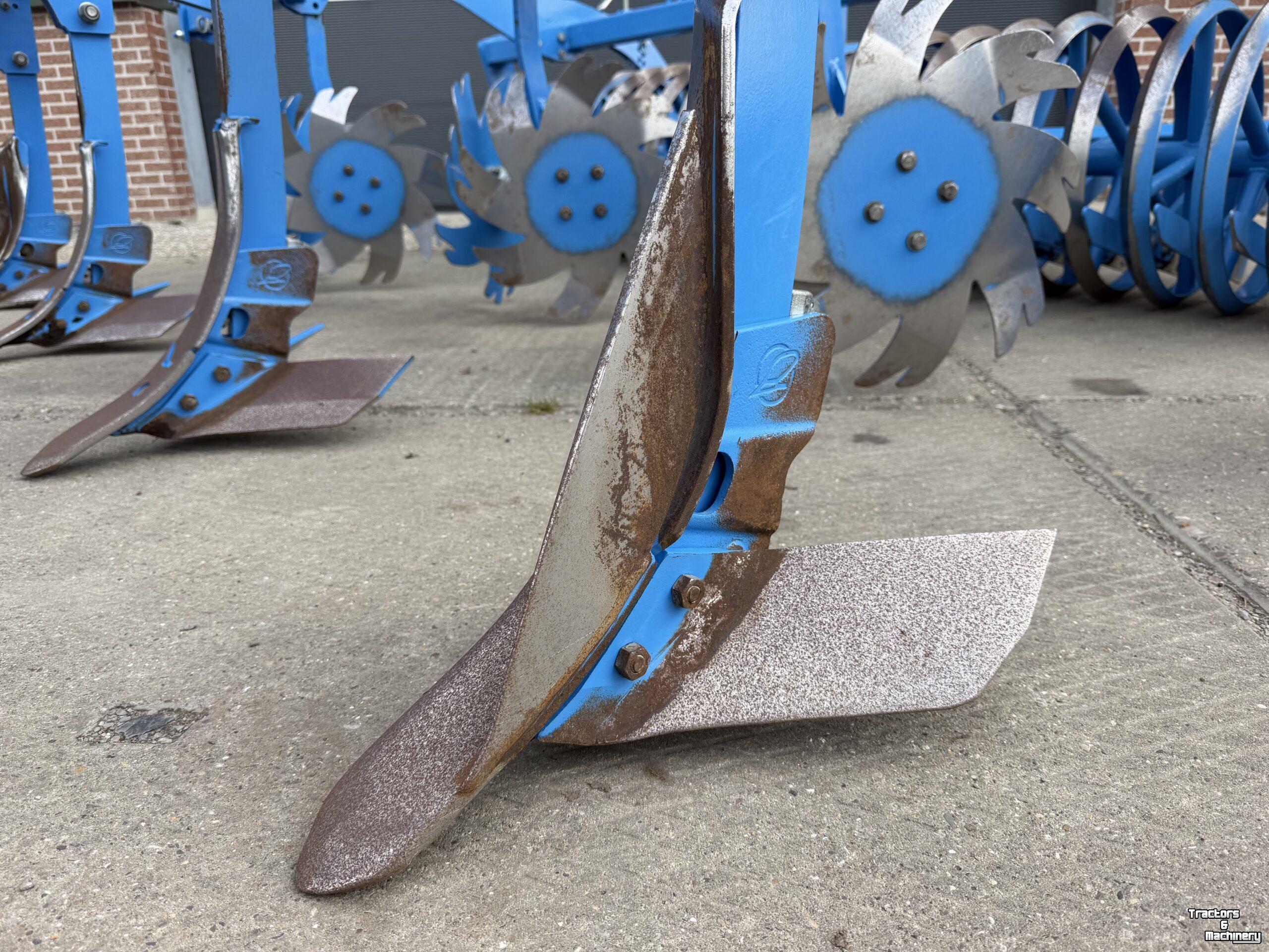 Cultivateur Lemken Karat 10/300