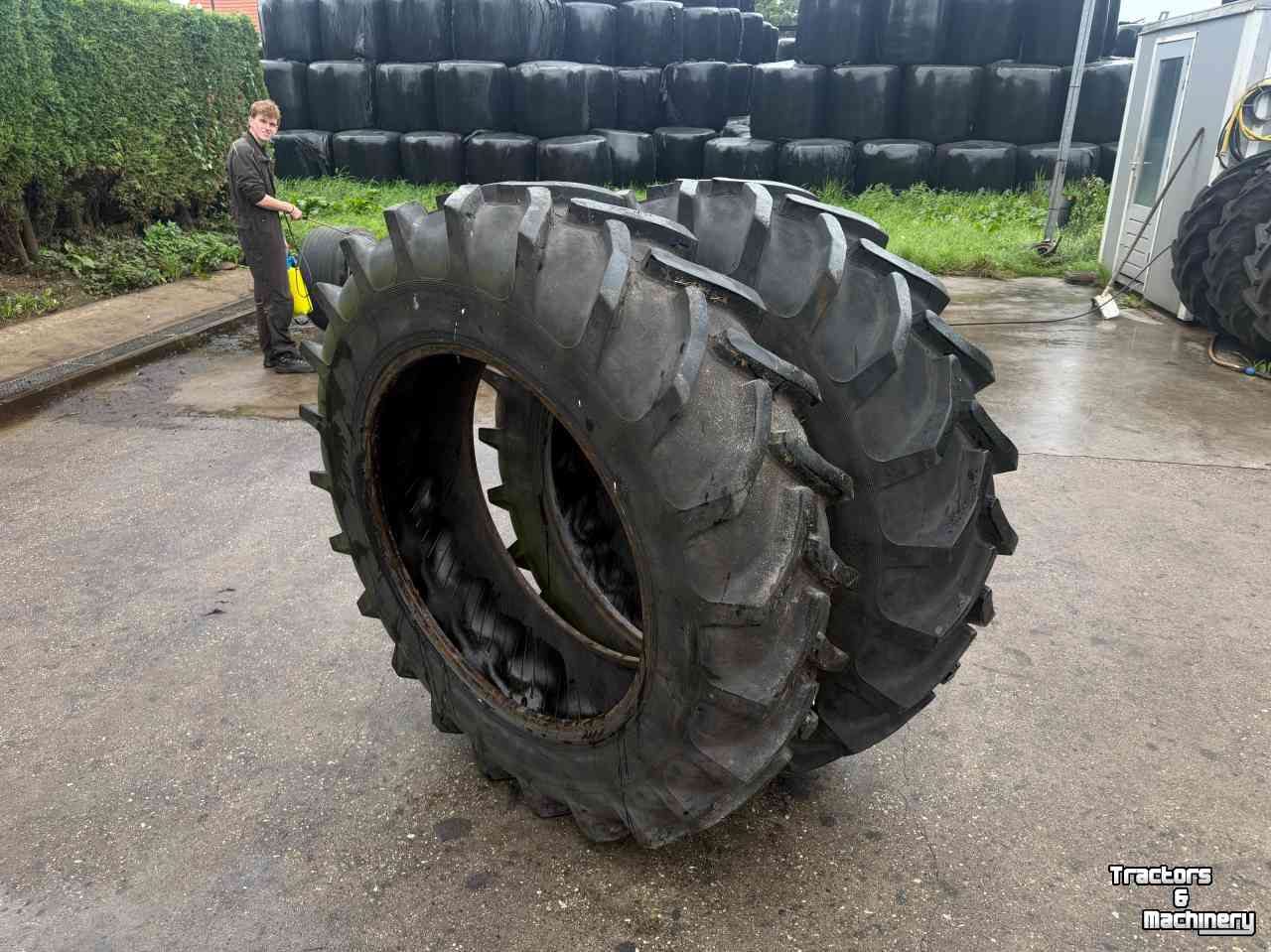 Roues, Pneus, Jantes, Barillets Jumelage Barum 16.9R38