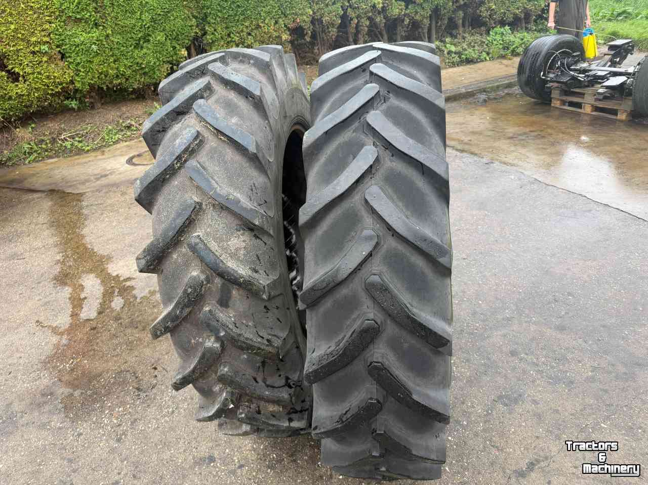 Roues, Pneus, Jantes, Barillets Jumelage Barum 16.9R38