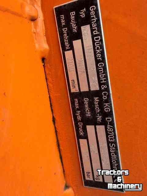 Rotobroyeur Ducker UMT 15    en   USM 13