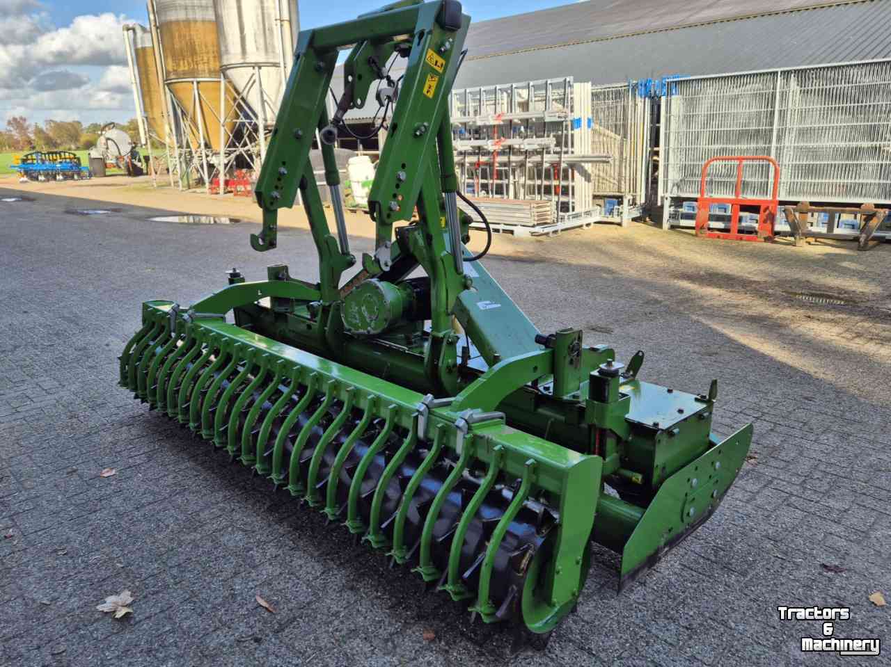 Herse rotative Amazone KG3000 Special rotoreg rotorkopeg met hef