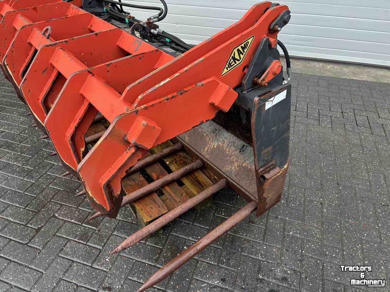 Godet de chargeur frontal Hekamp Greep standaard  -  Mestvork met bovenklem