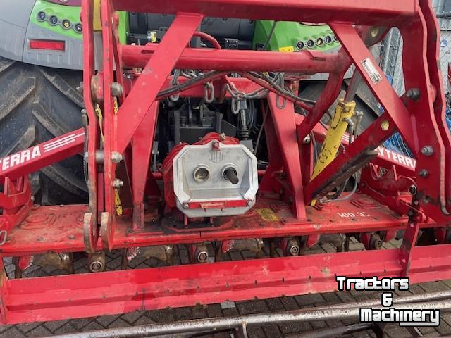 Herse rotative Lely rotorkopeg 35 met openrol en hydraulische hef