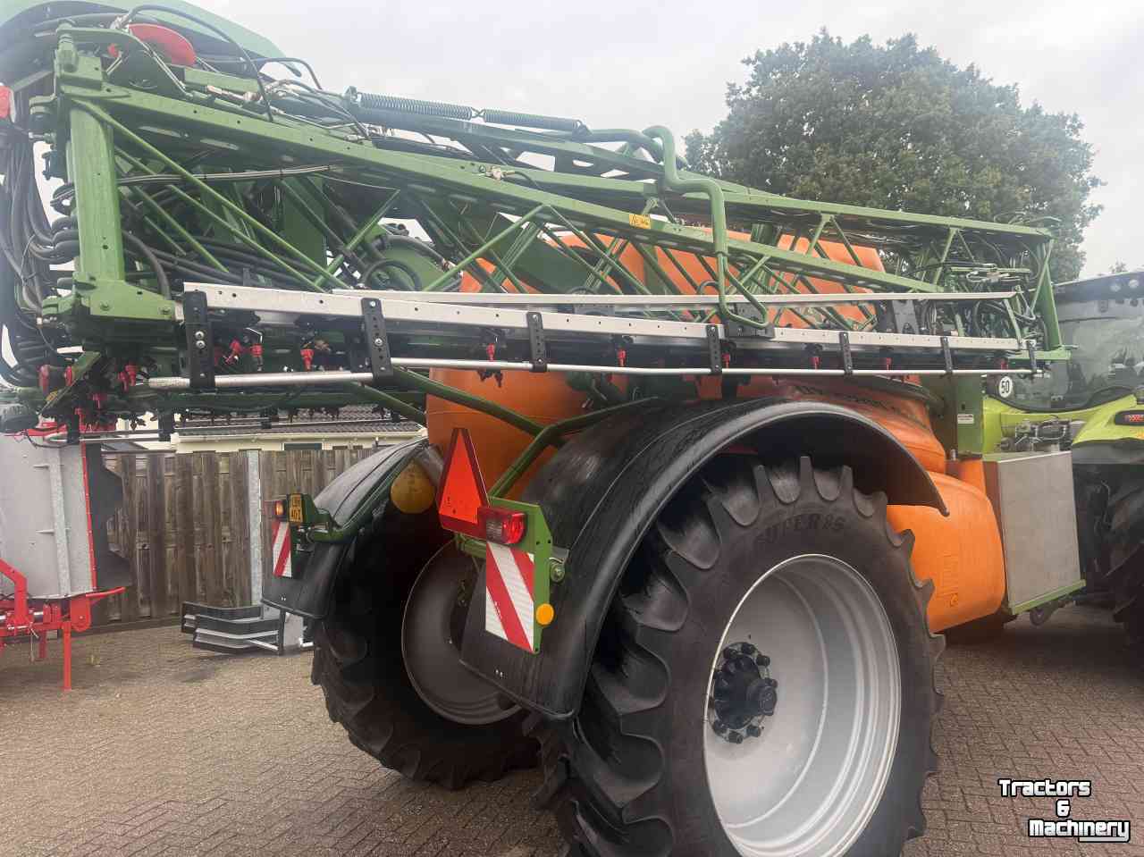 Pulvérisateur Amazone Ux5200