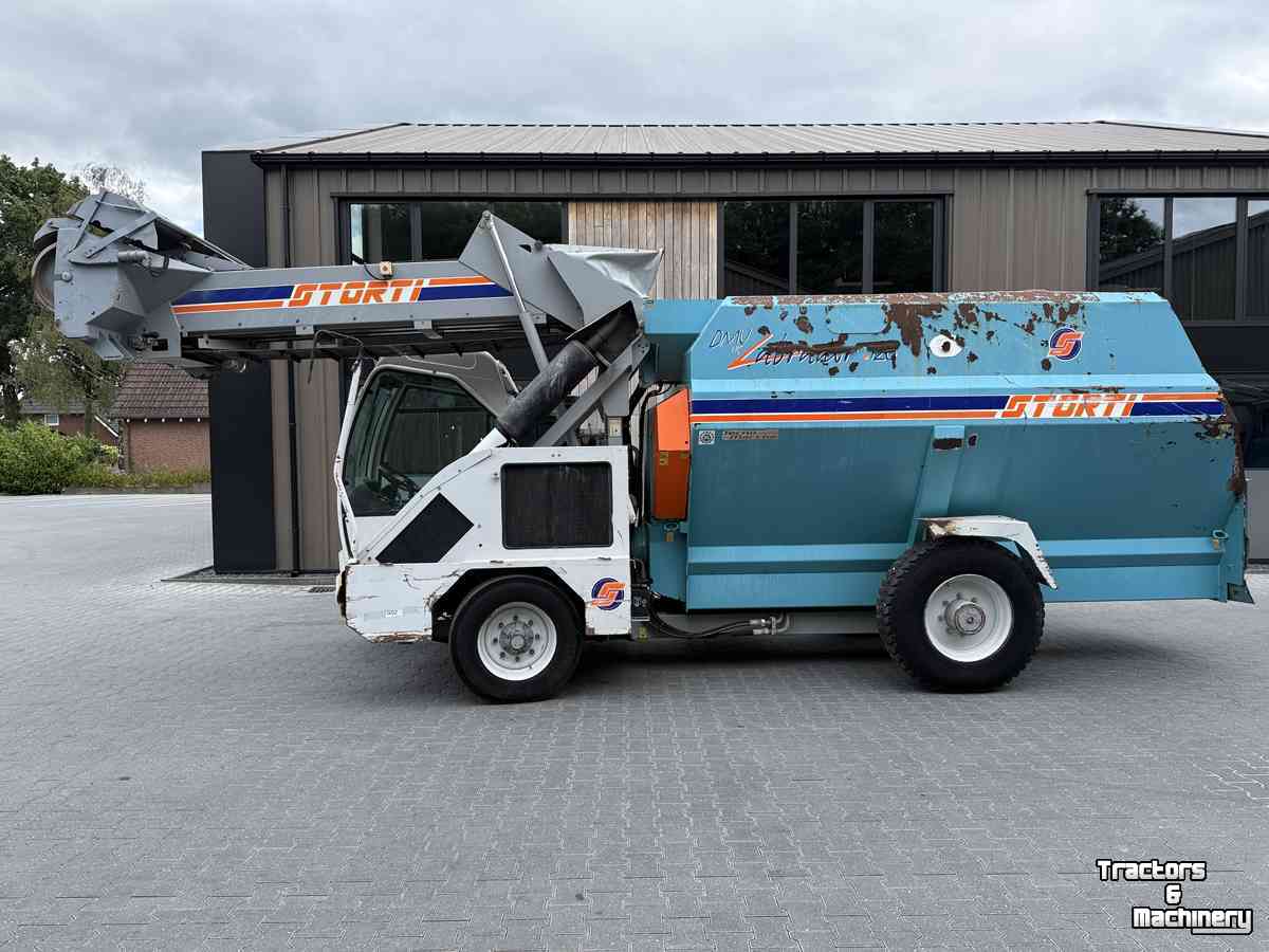 Remorque distributrice Storti Labrador 120