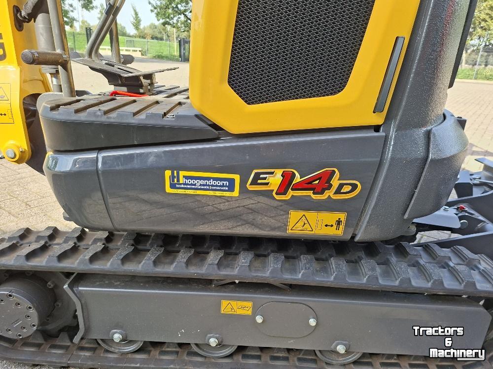 Mini pelleteuse New Holland E14D