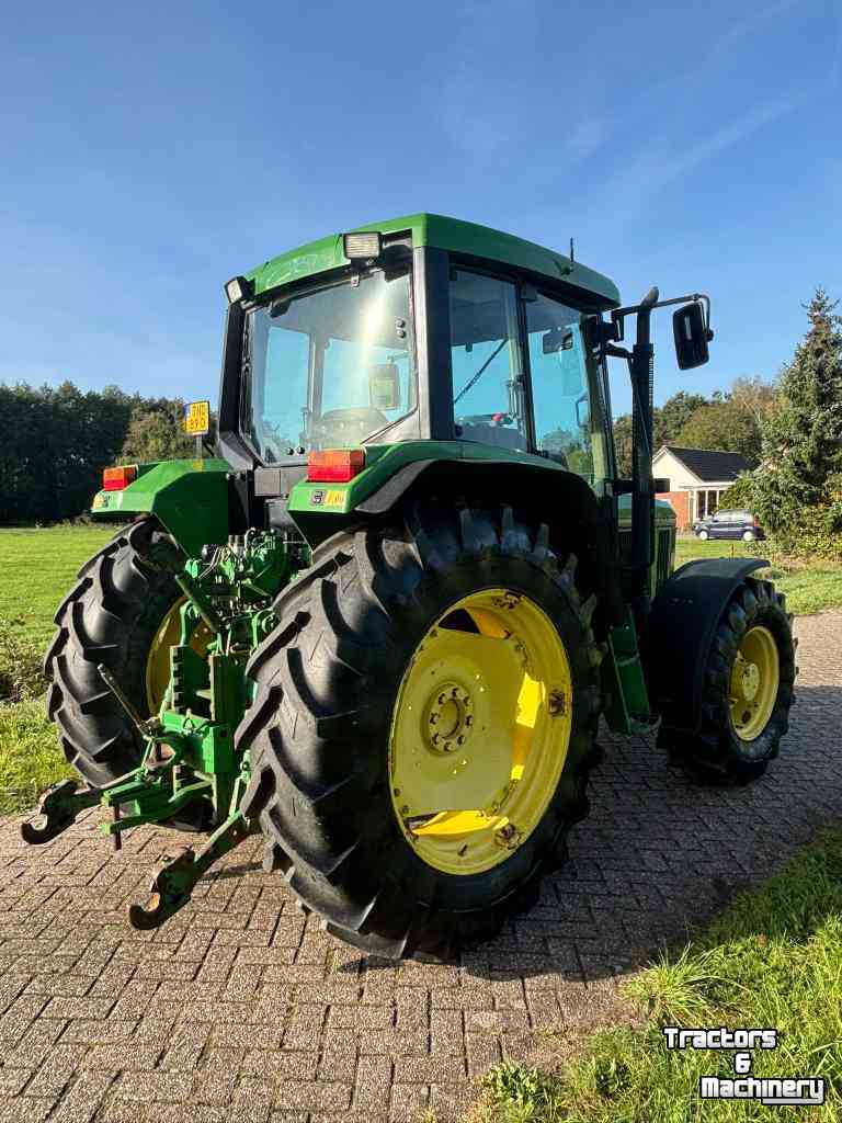 Tracteur John Deere 6400