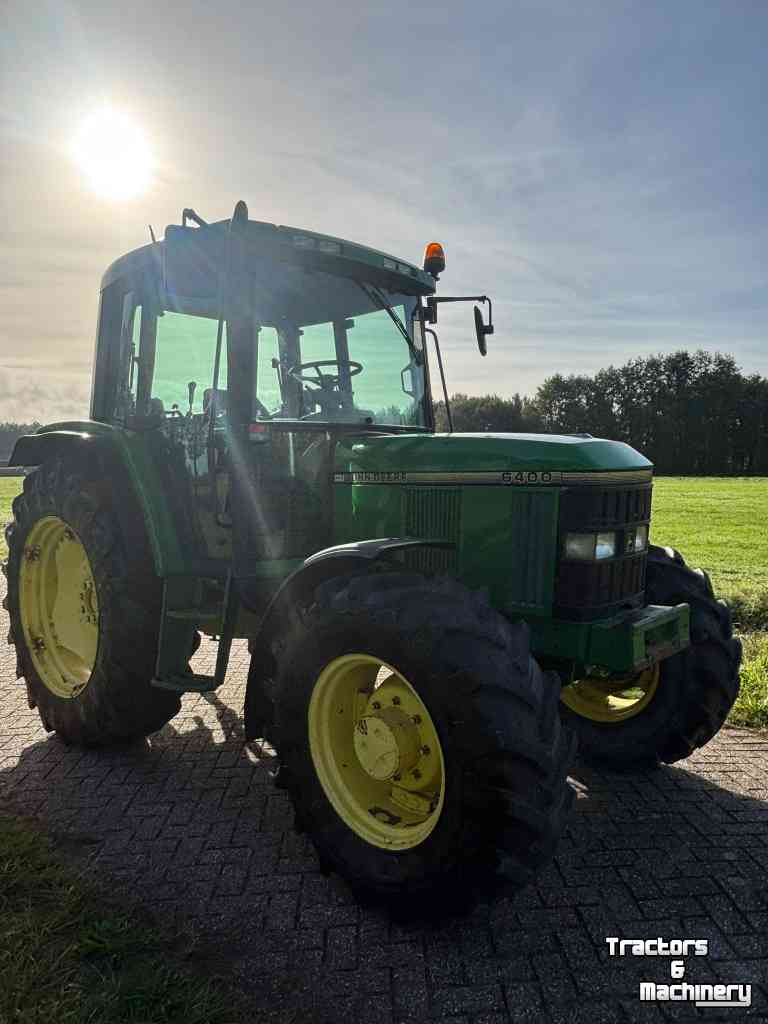 Tracteur John Deere 6400