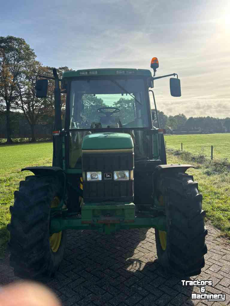 Tracteur John Deere 6400