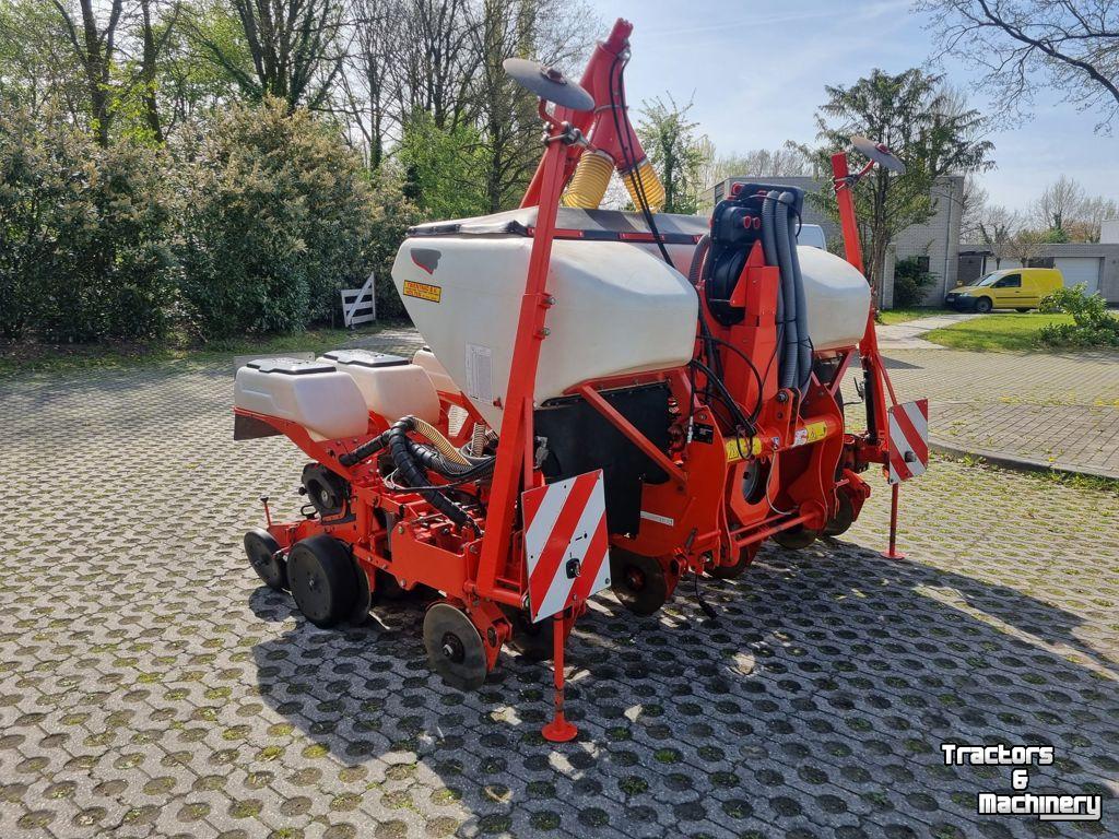 Semoir monograine Kuhn Maxima 2 TD 6 rij maiszaaimachine