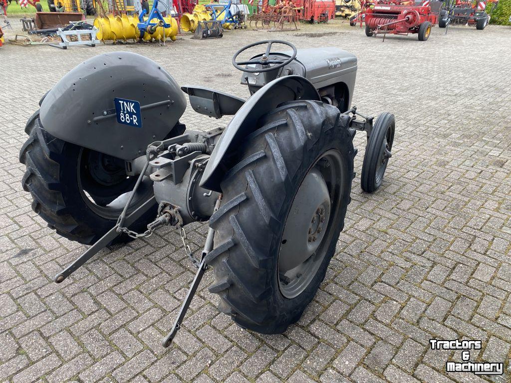 Tracteur Massey Ferguson TEF