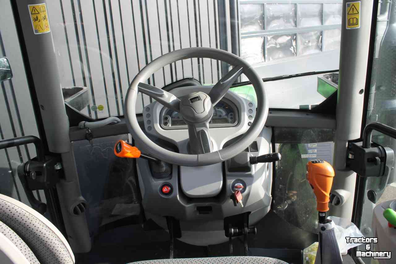 Tracteur Deutz-Fahr 5095 Keyline trekker Deutz tractor LS uitvoering mechanische omkeer