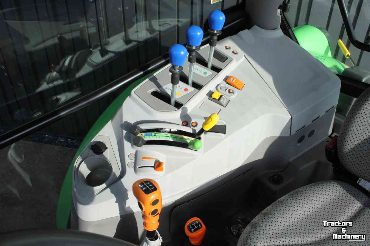Tracteur Deutz-Fahr 5095 Keyline trekker Deutz tractor LS uitvoering mechanische omkeer