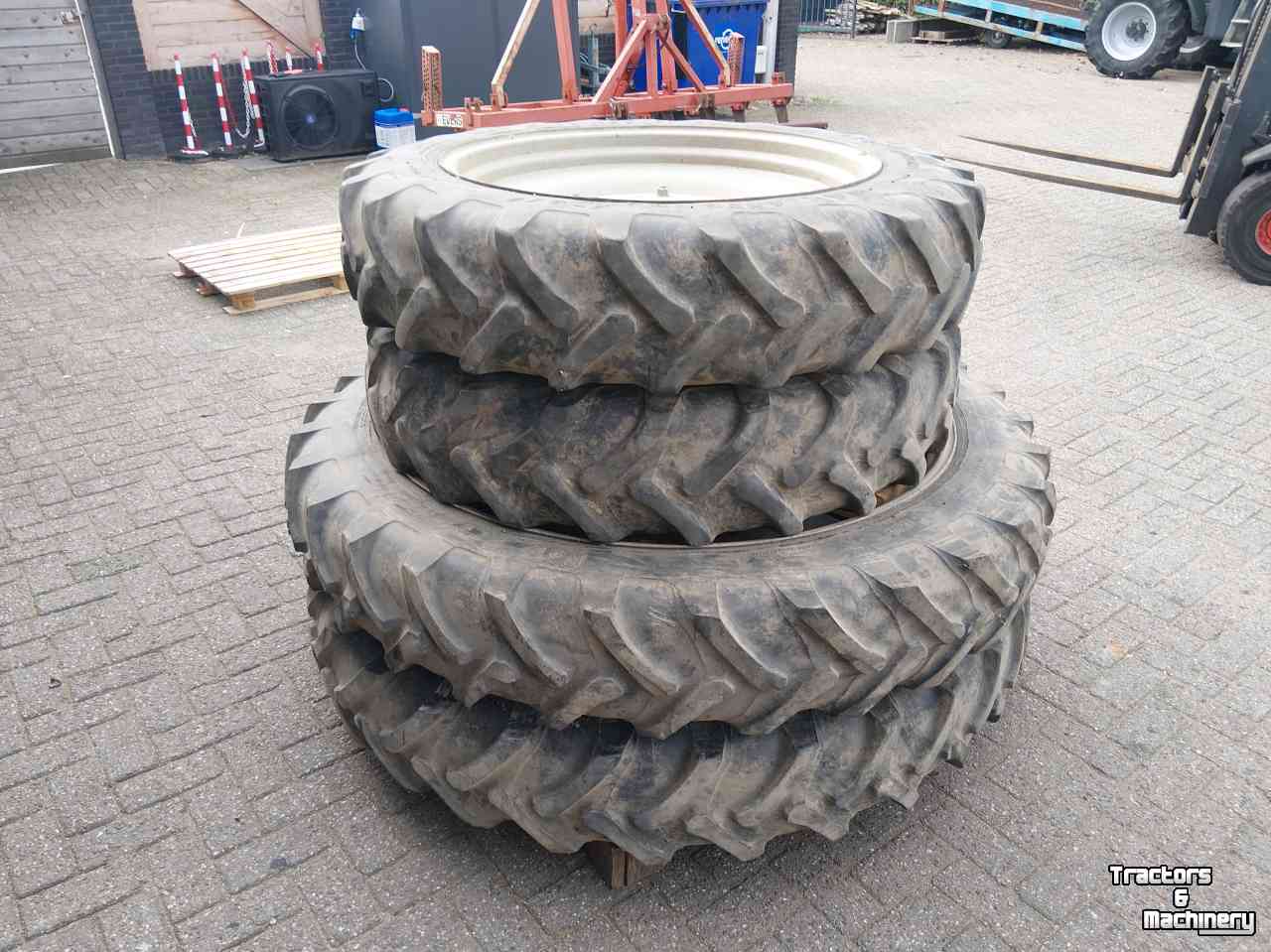 Roues, Pneus, Jantes, Barillets Jumelage Massey Ferguson Cultuur wielen 270/95 R48 270/95 R32