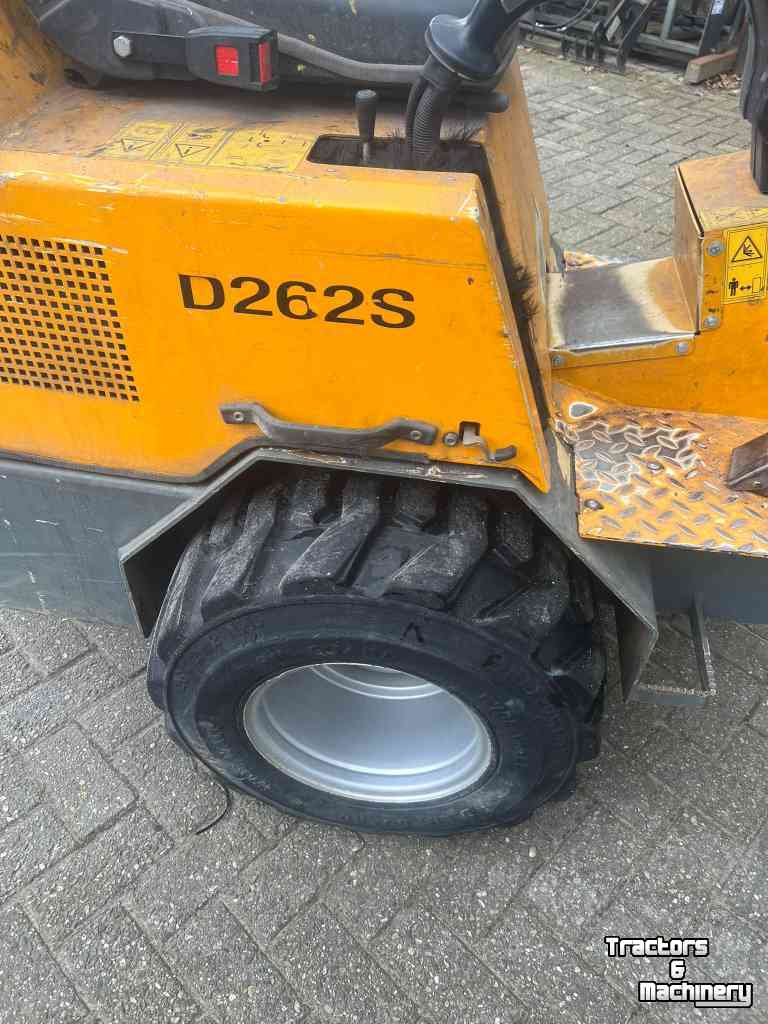 Chargeuse sur pneus Giant D262S