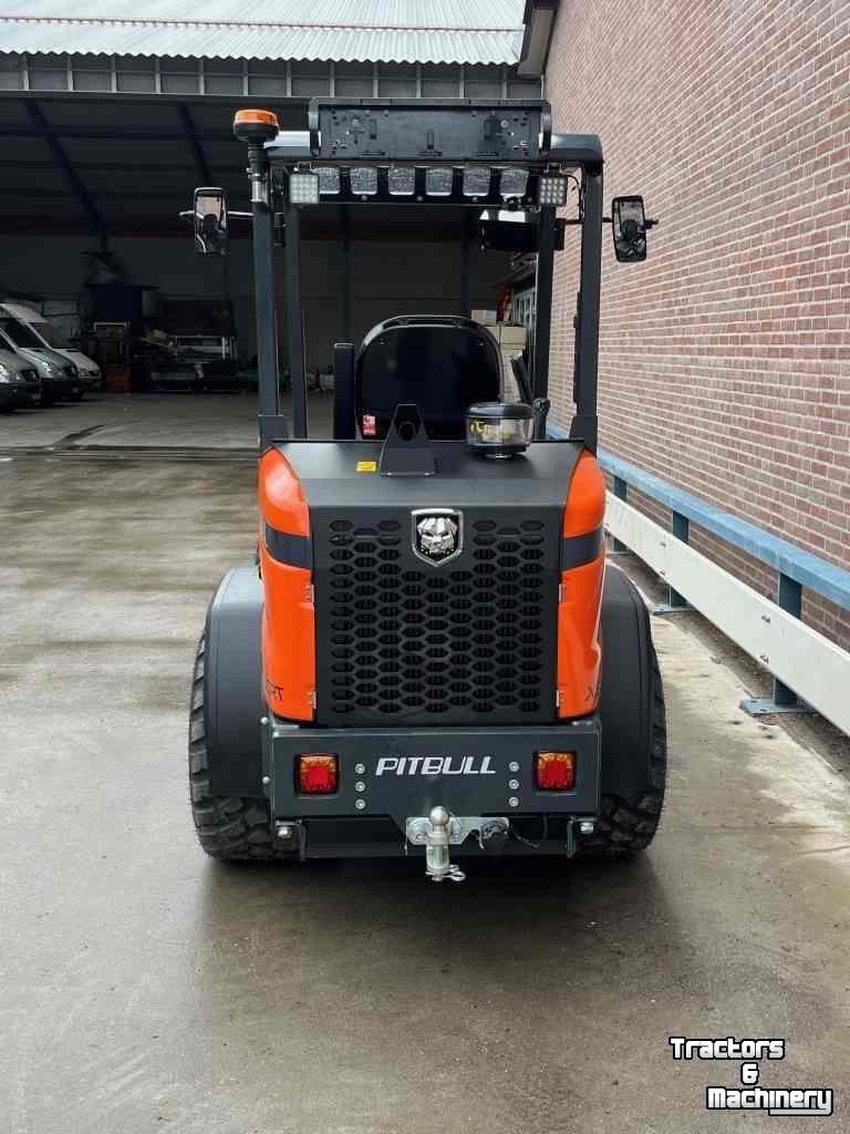 Chargeuse sur pneus telescopique Pitbull X25S-45CRT