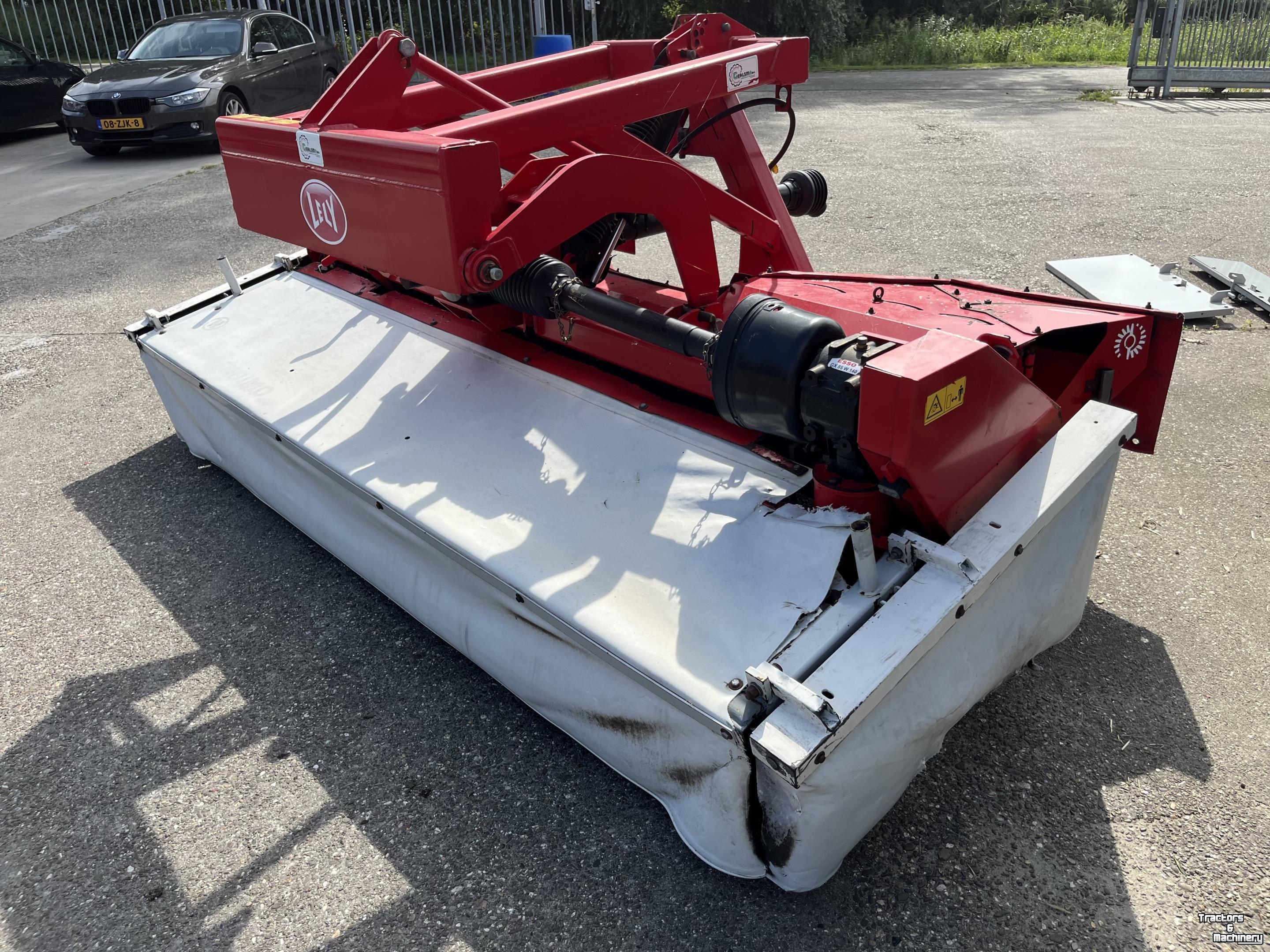 Faucheuse Lely 320 Fc