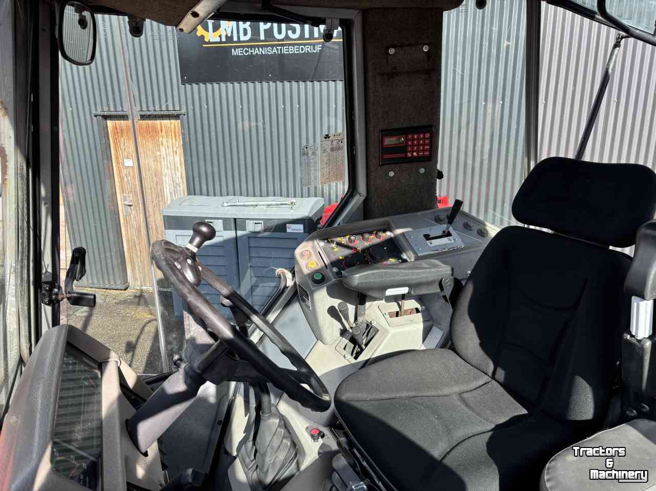 Tracteur Massey Ferguson 3085 16x16 speedshift buffel