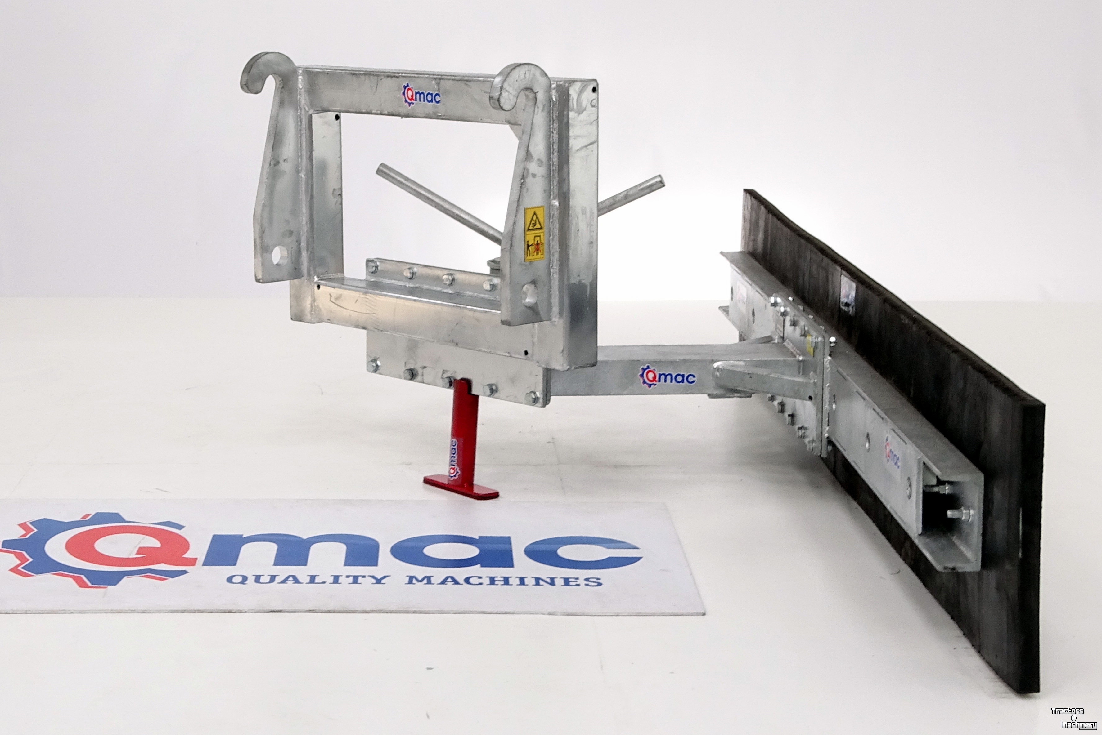 Rabots à lisier Qmac Gummischieber für futter 2.40 mtr mit anbau Weidemann