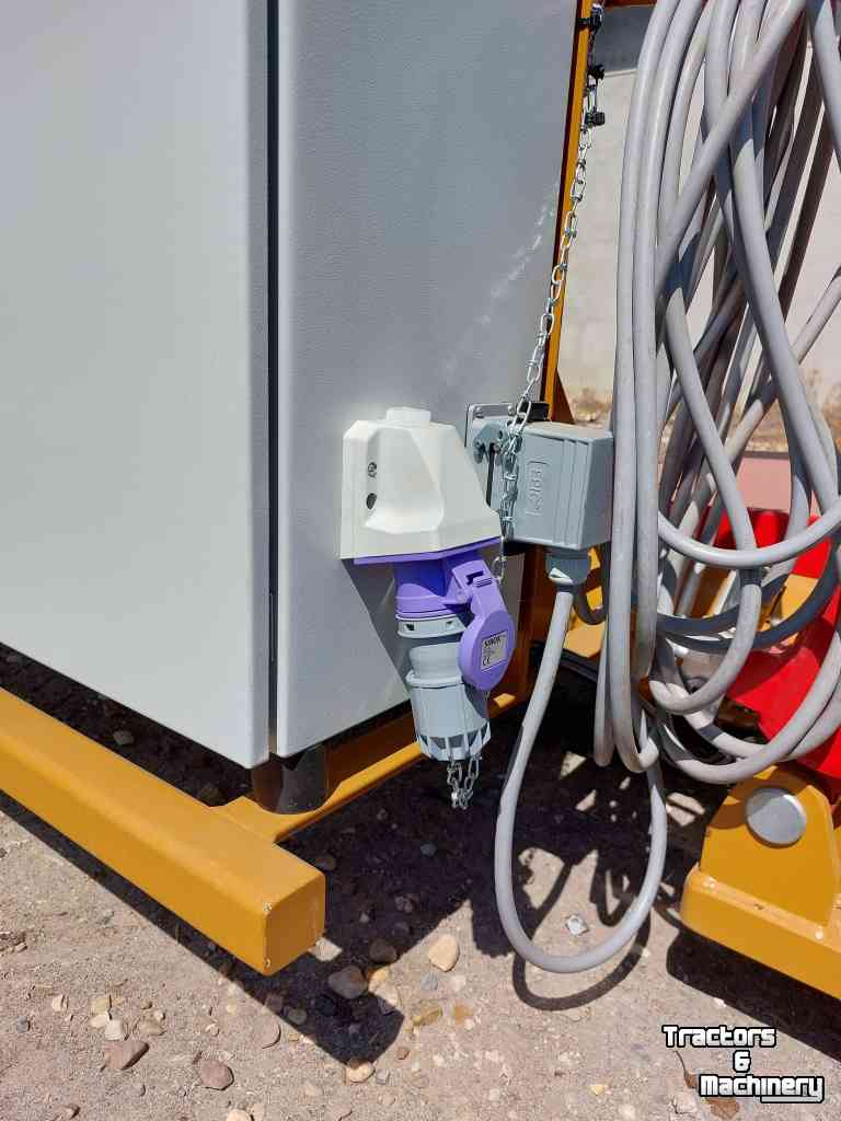 Elevateur répartiteur télescopique Breston ZT18-80L Breston Hallenvuller / Boxenvuller