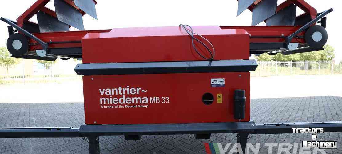 Remplisseur de caisses Miedema MB33 Kistenvuller