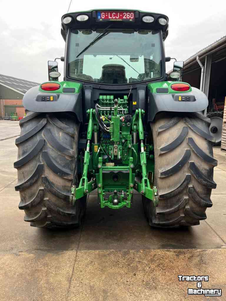Tracteur John Deere 6215 R