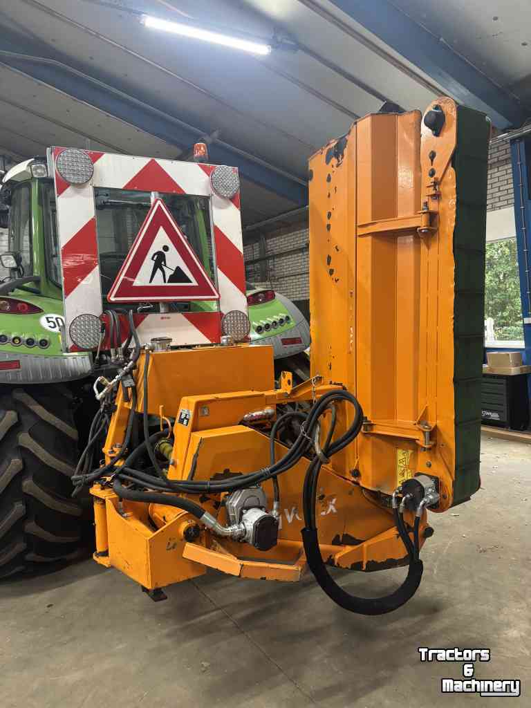 Rotobroyeur Votex Jumbo flex 190 met afvoerband