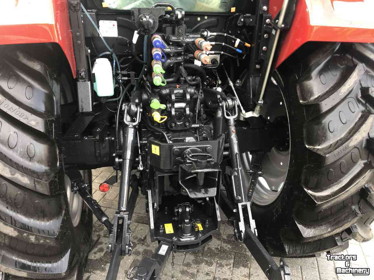 Tracteurs Case-IH Farmall 100A
