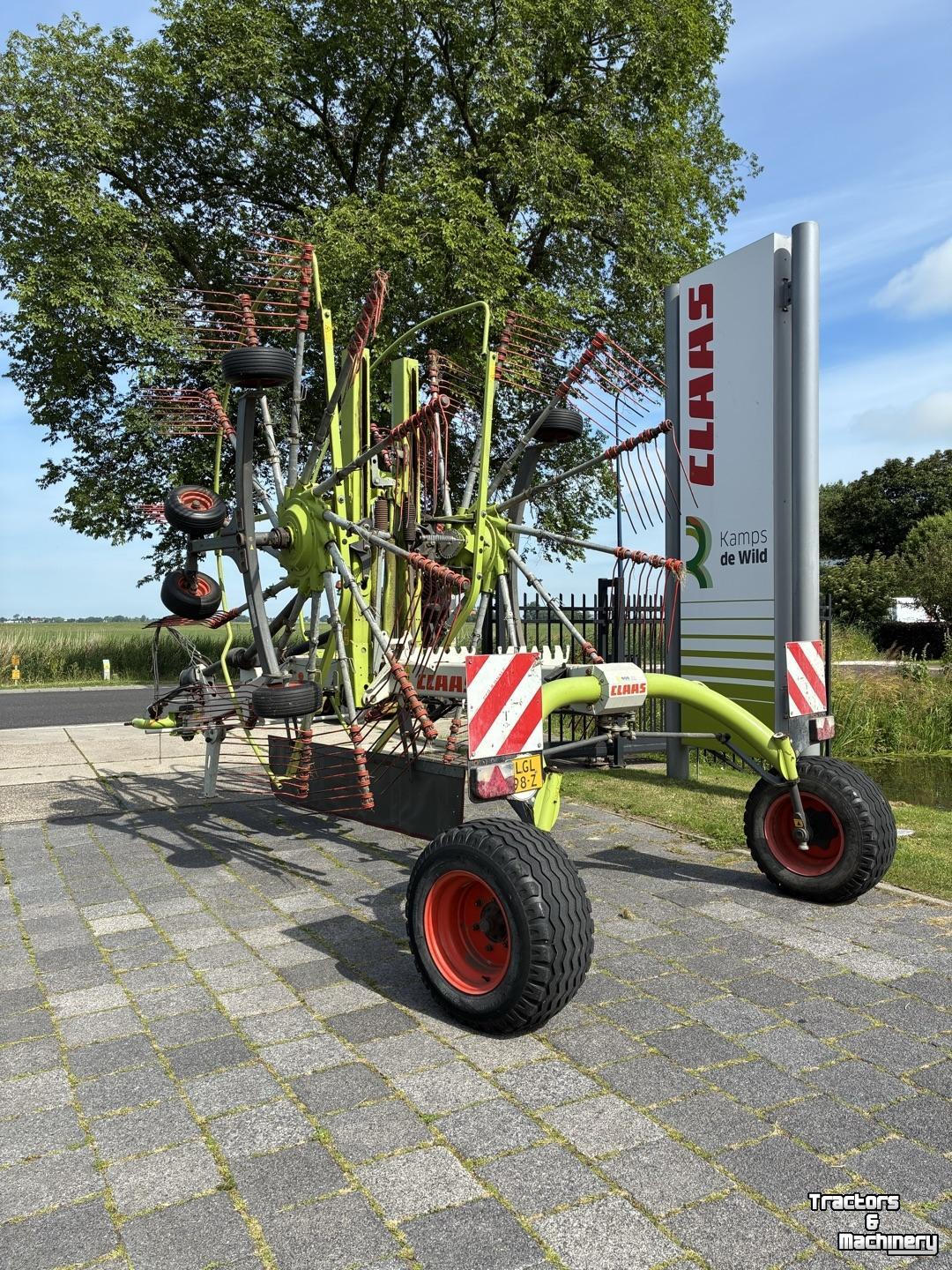 Andaineur Claas LINER 2800 15/55-17