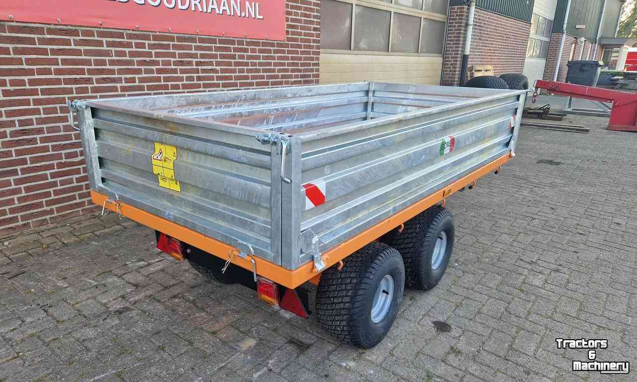 Benne agricole Boxer HT25-4 Mini-kipper / kipwagen