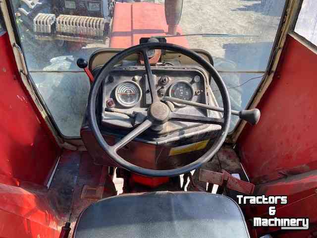 Tracteurs International 845