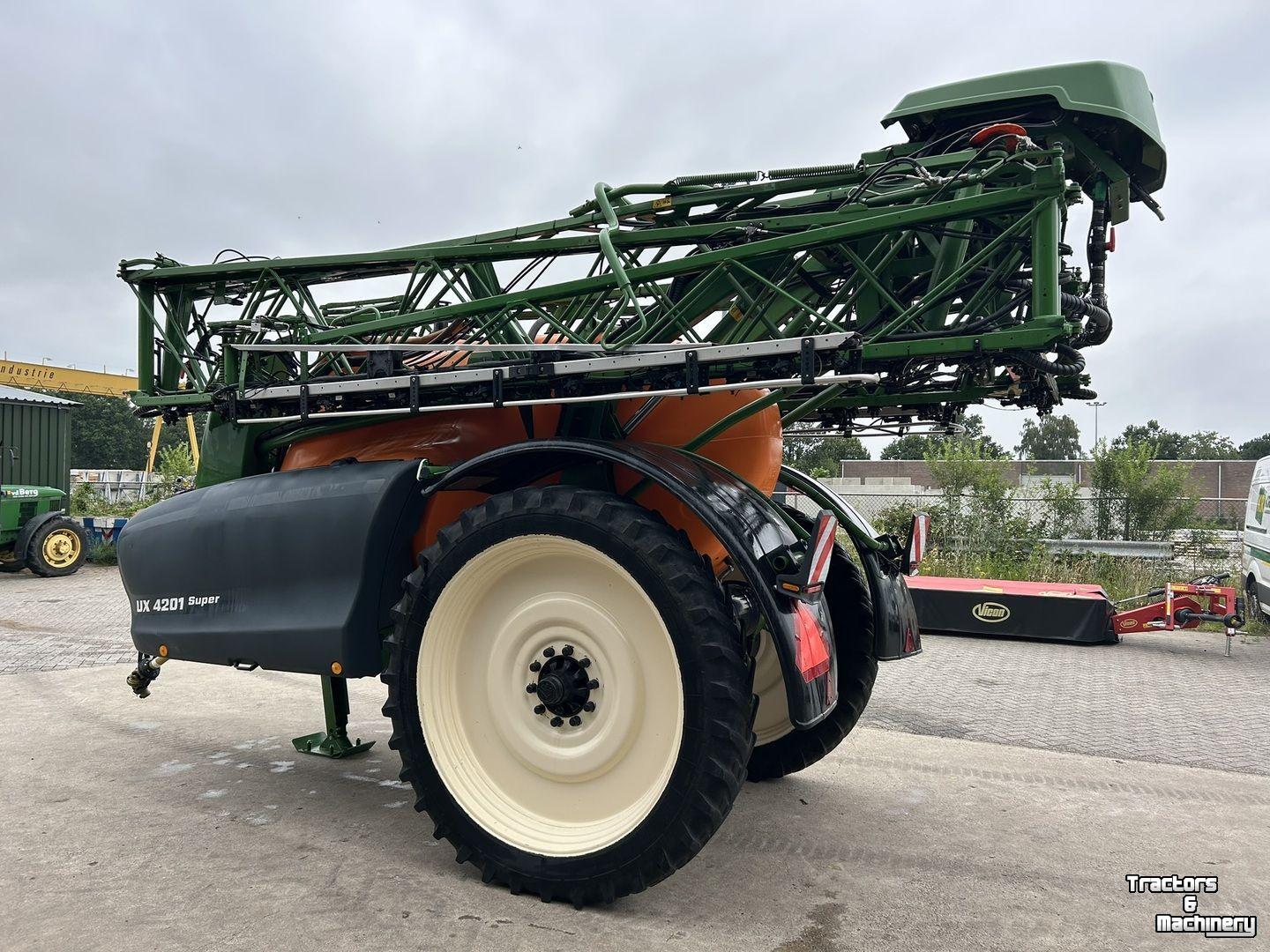 Pulvérisateur Amazone UX