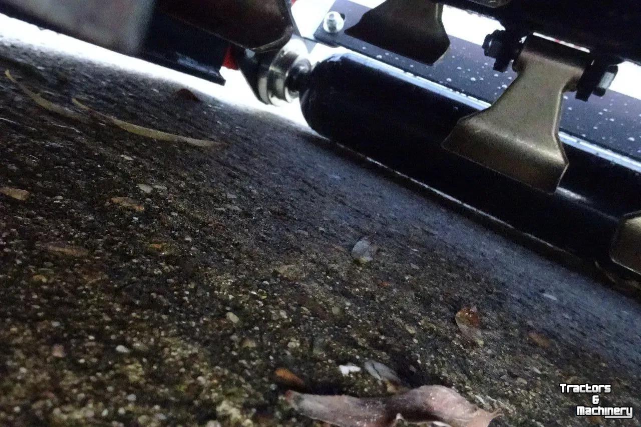 Faucheuse Knegt Verstekklepelmaaier 125  ACTIE