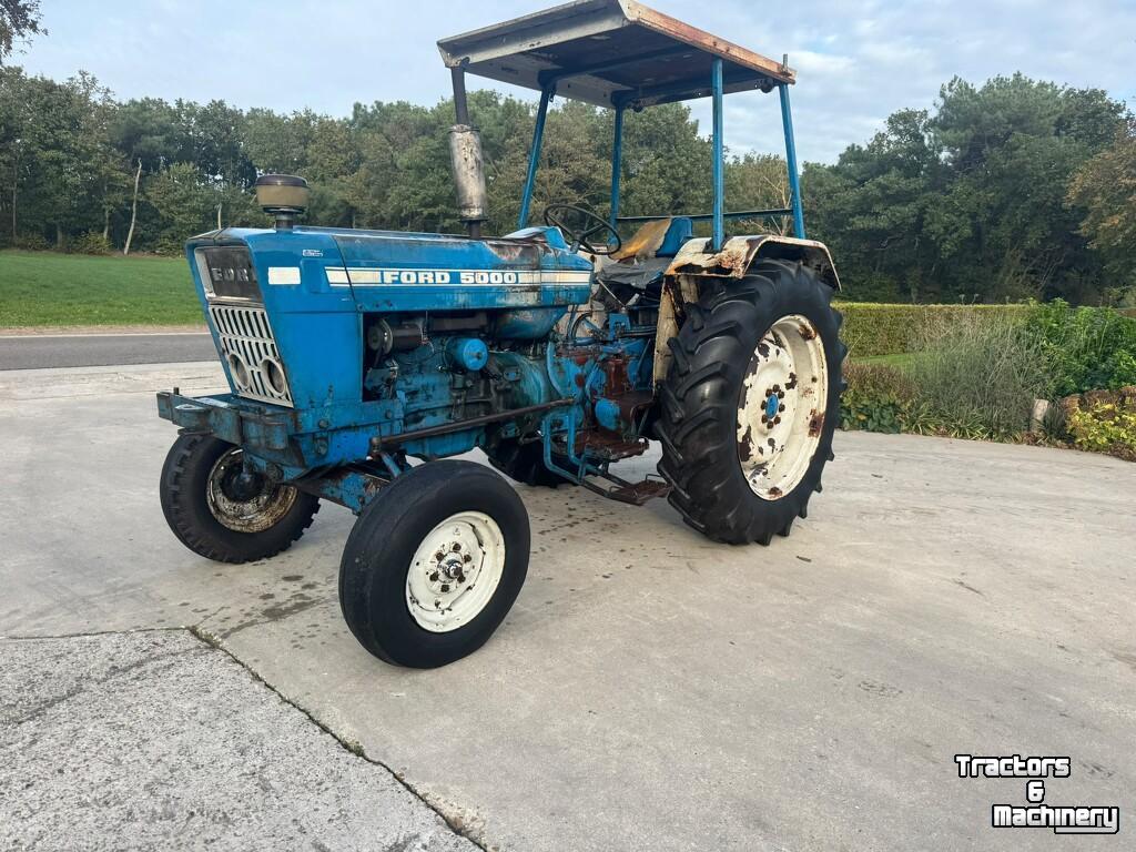 Tracteur Ford 5000
