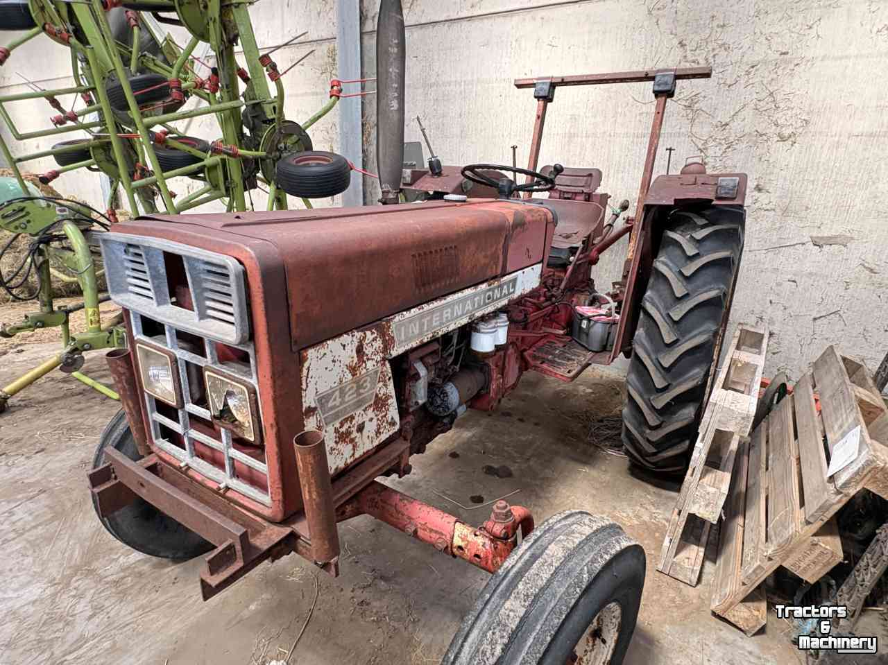 Tracteur pour horticulture International 423