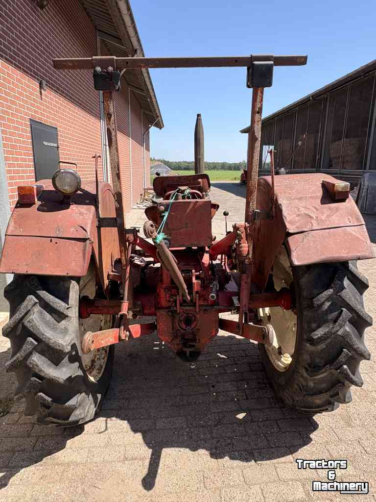 Tracteur pour horticulture International 423