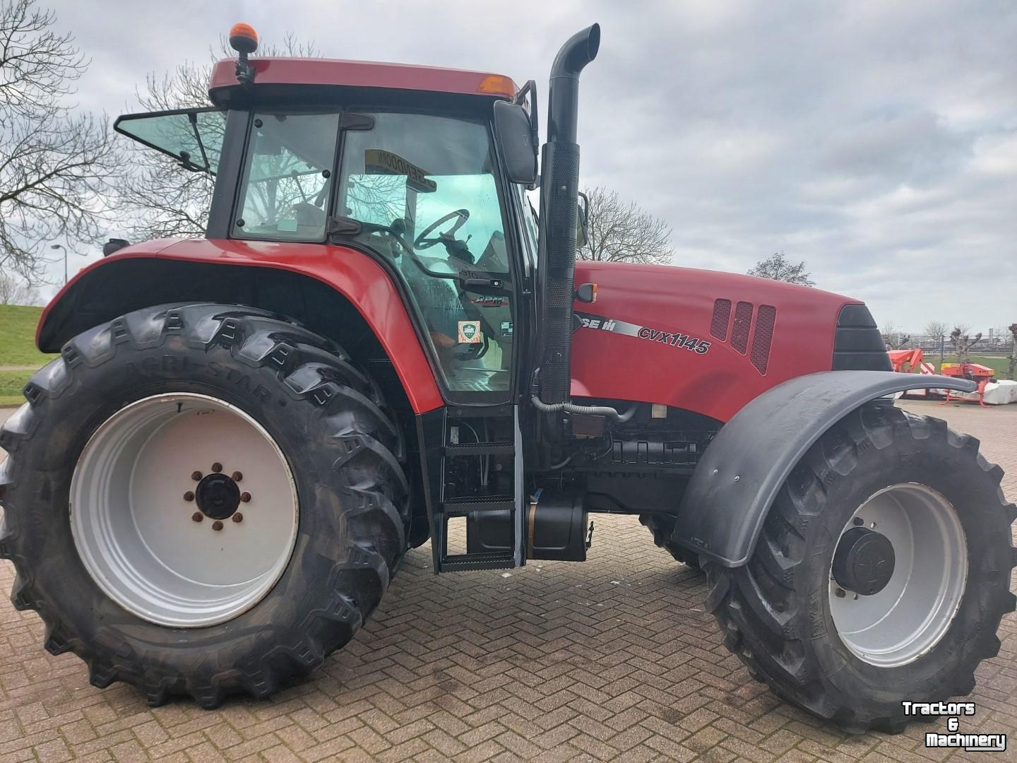 Tracteur Case CVX1145