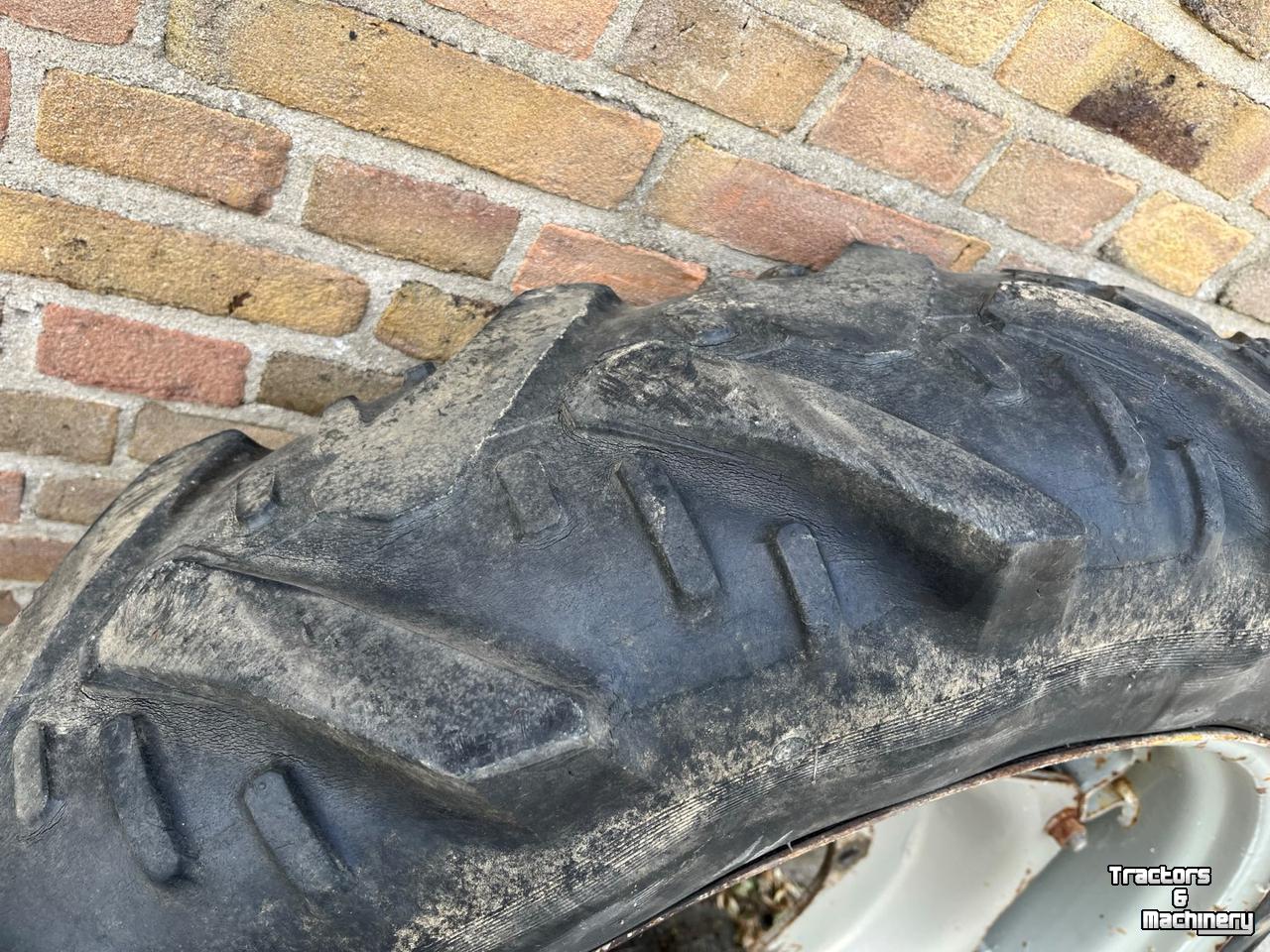 Roues, Pneus, Jantes, Barillets Jumelage Kleber 9.5R32 EN 12.4R46