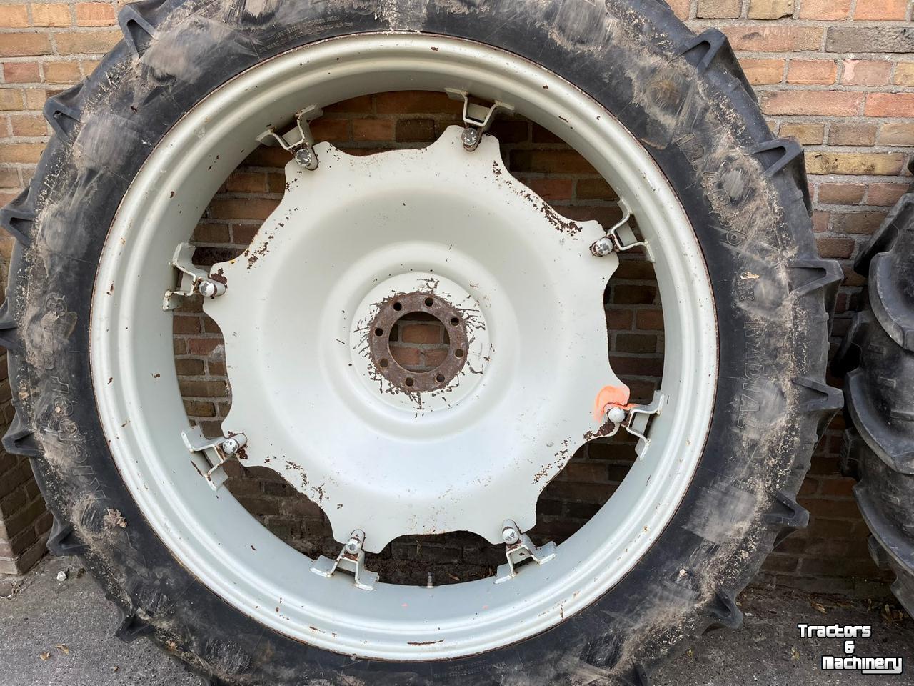 Roues, Pneus, Jantes, Barillets Jumelage Kleber 9.5R32 EN 12.4R46