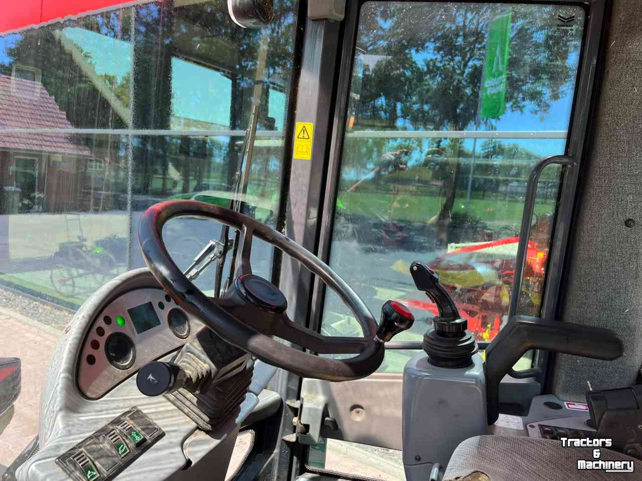 Chargeuse sur pneus Terex SKL844