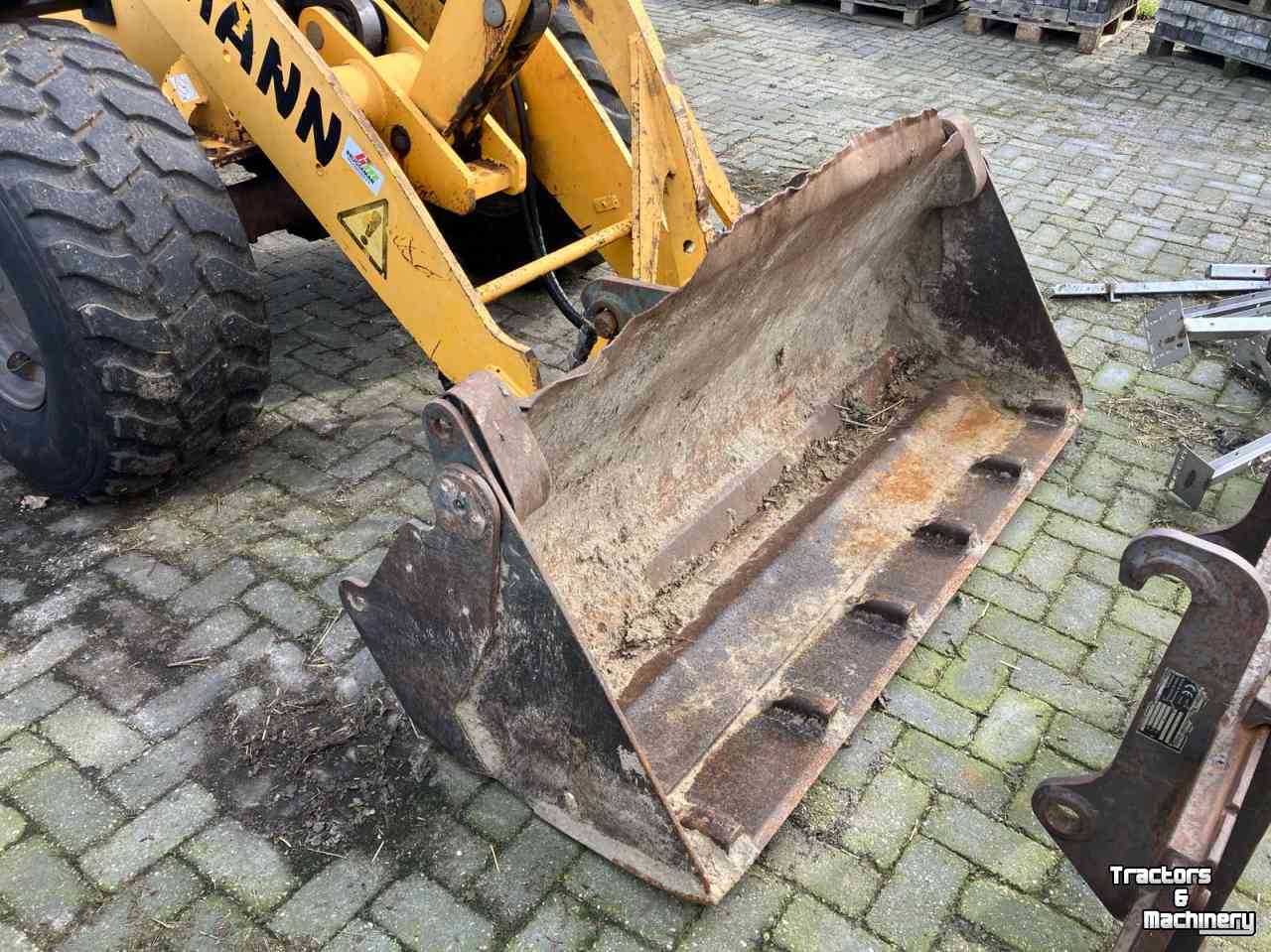 Chargeuse sur pneus Ahlmann AL80 Shovel