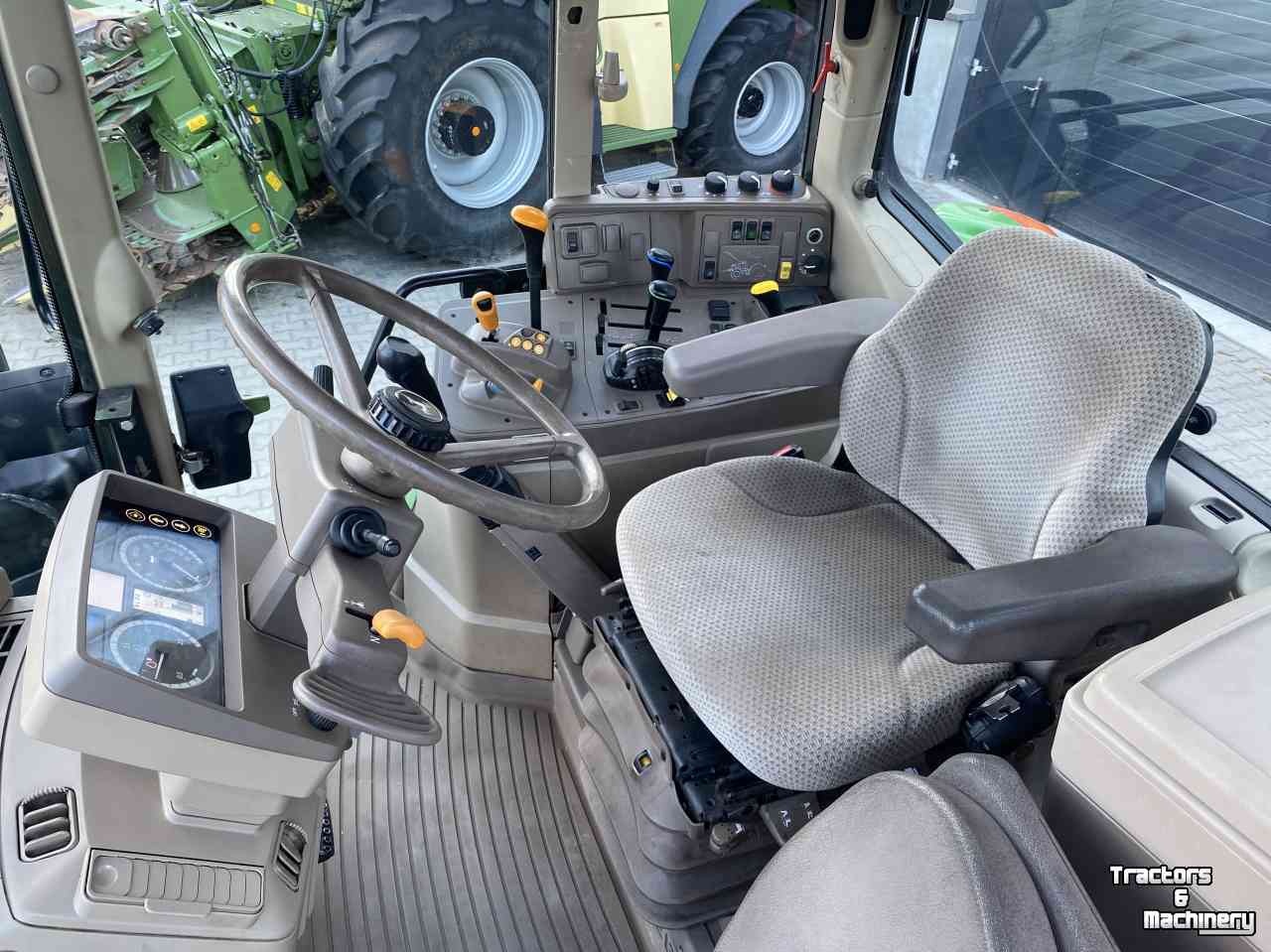 Tracteur John Deere 6175M